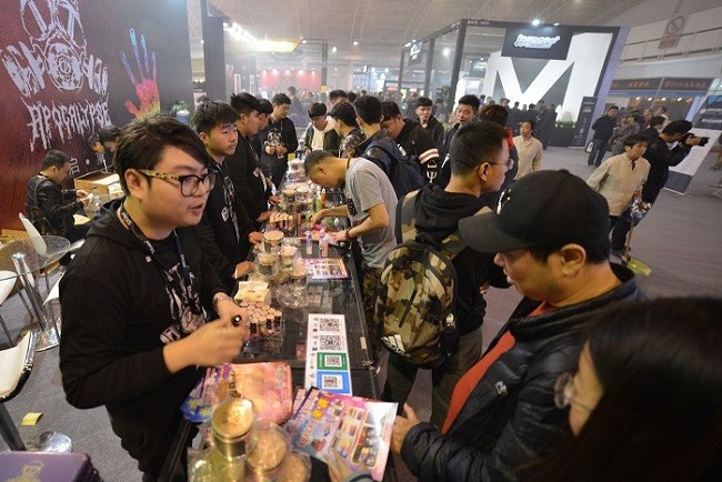 法國巴黎電子煙展覽會Vapexpo(www.cqmrd.com)